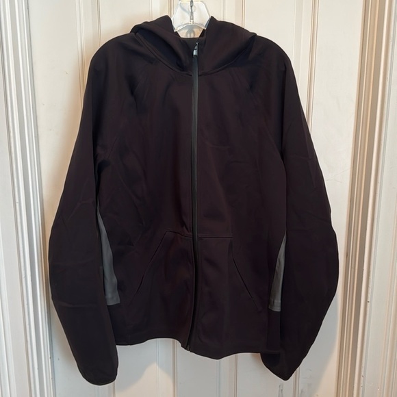 Lululemon black and gray jacket with hood - Picture 1 of 5